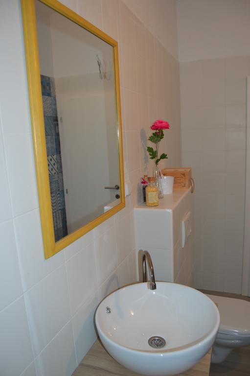 Apartment Vela Neum Esterno foto